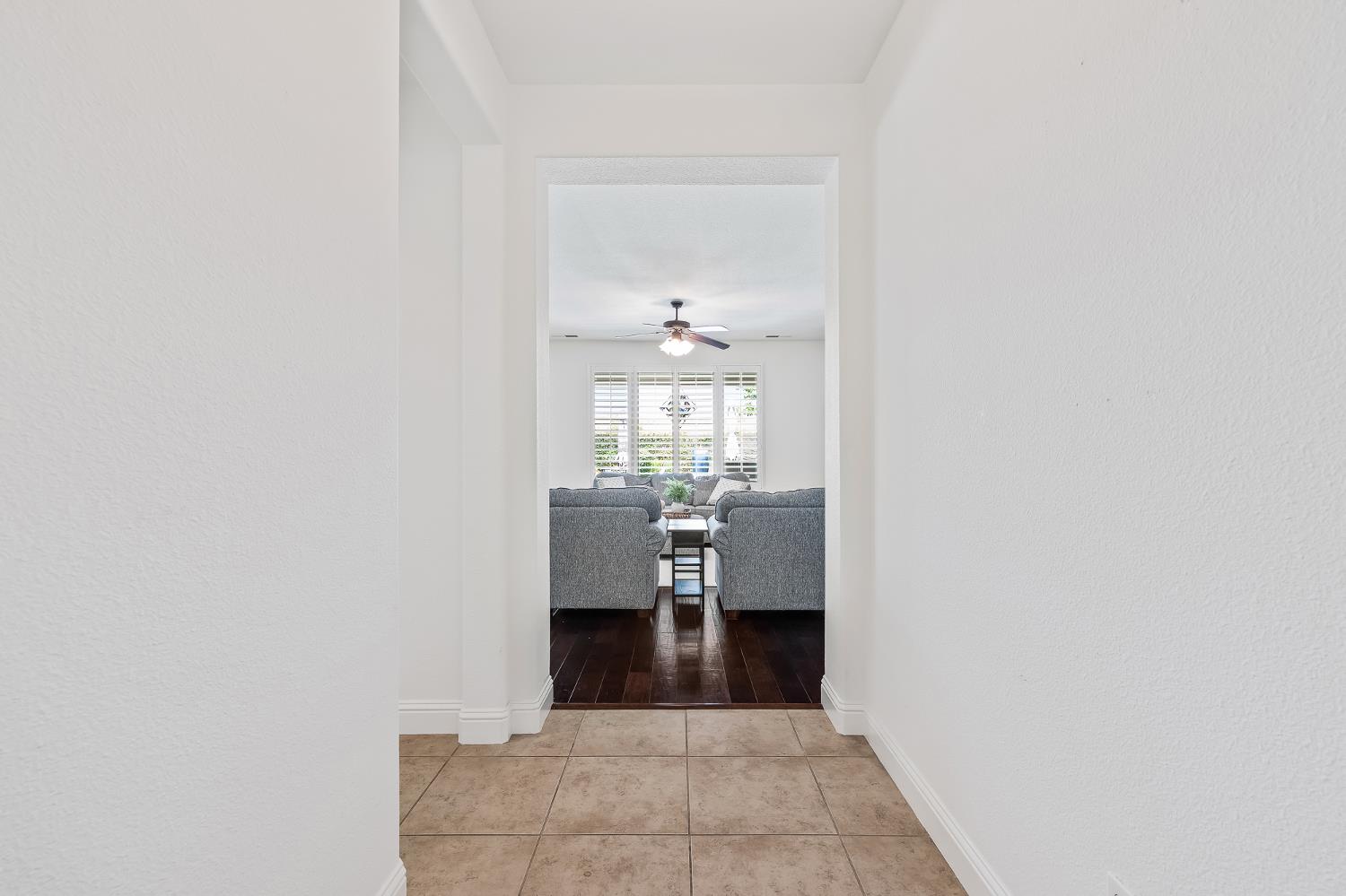 3863 Serena Ave, Clovis, CA 93619