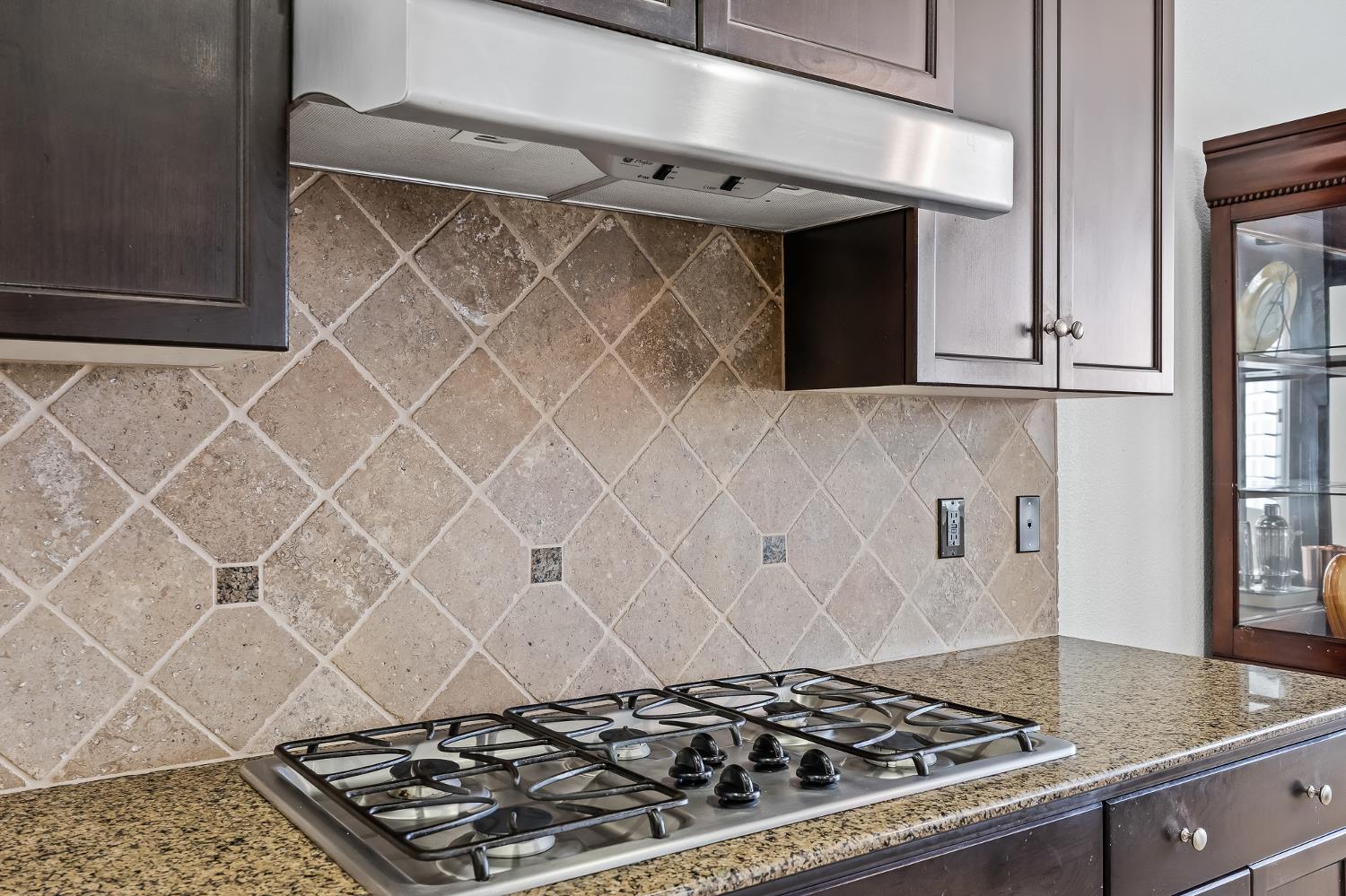 3863 Serena Ave, Clovis, CA 93619