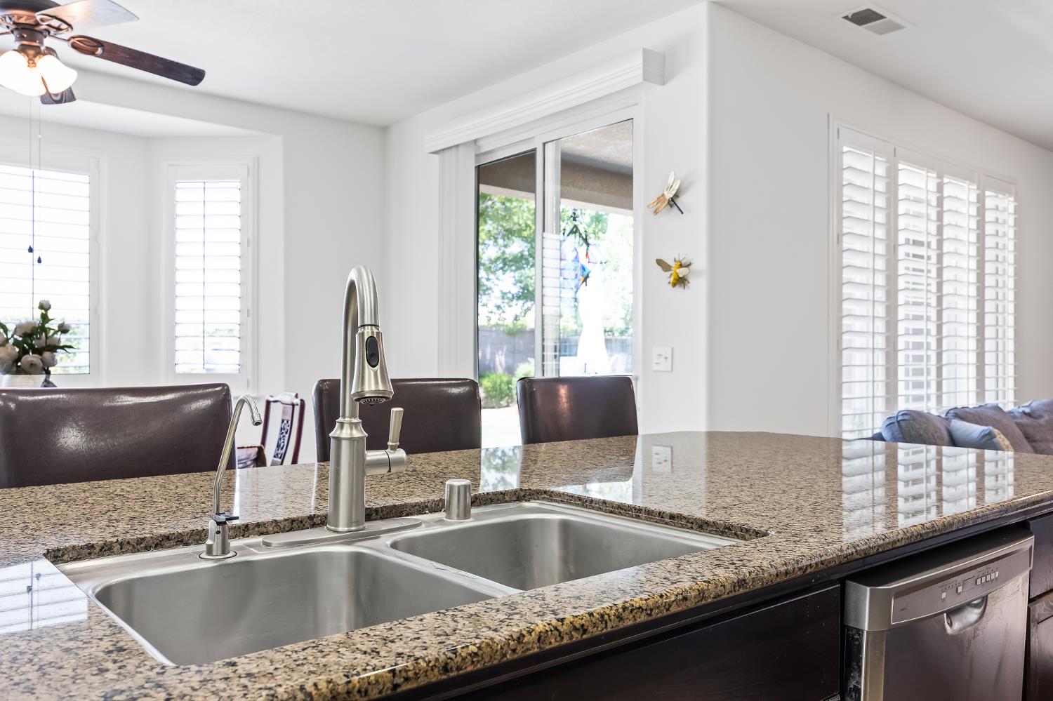3863 Serena Ave, Clovis, CA 93619