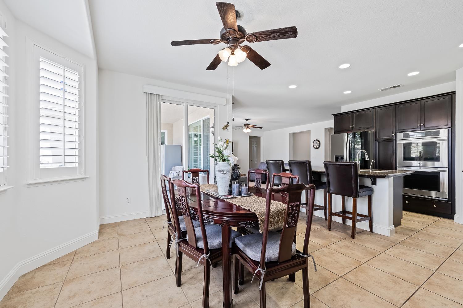 3863 Serena Ave, Clovis, CA 93619