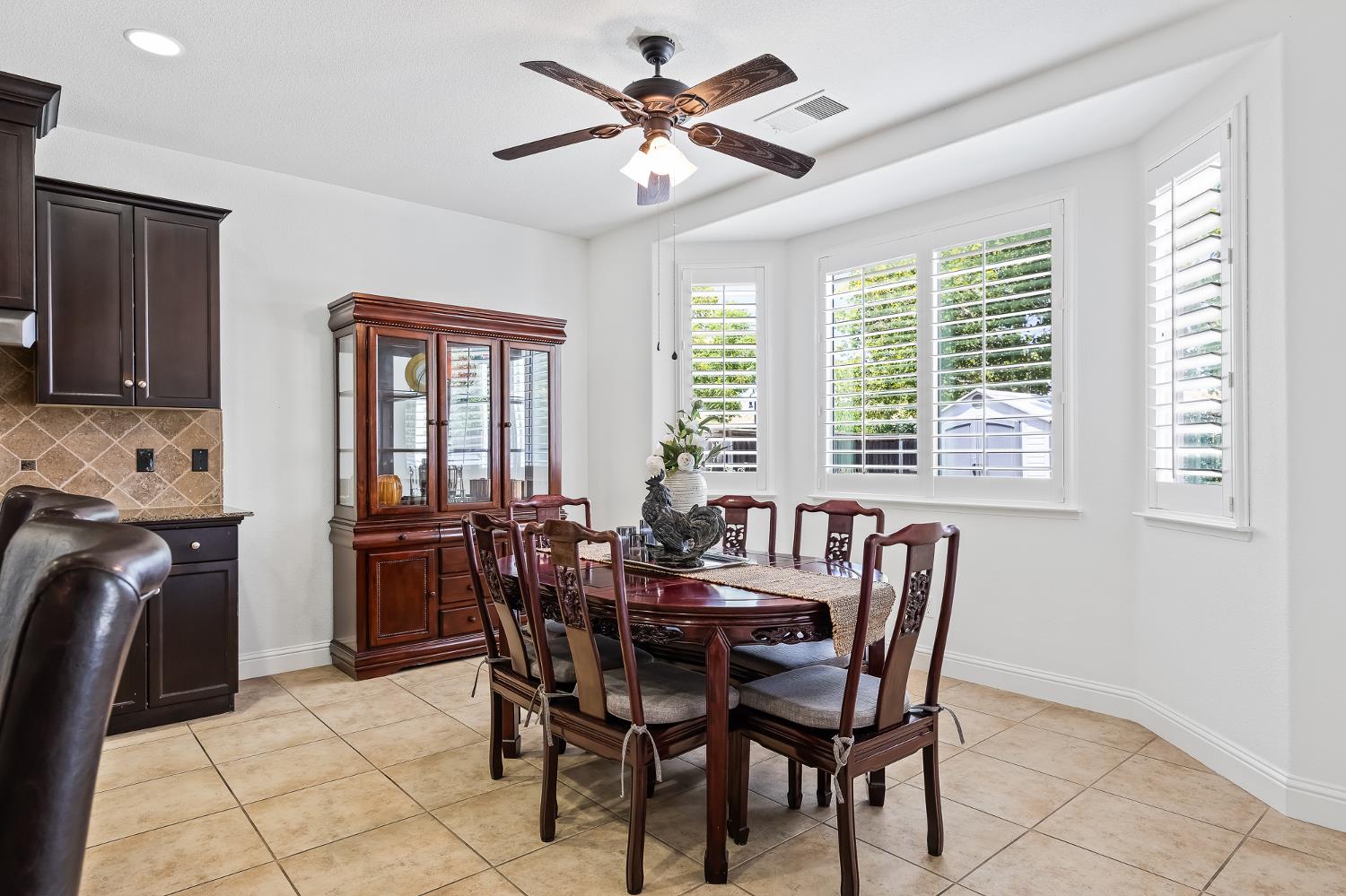 3863 Serena Ave, Clovis, CA 93619