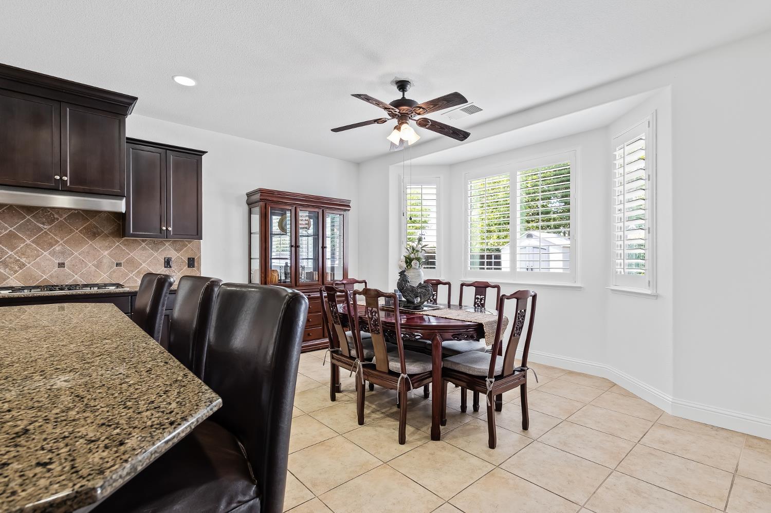 3863 Serena Ave, Clovis, CA 93619