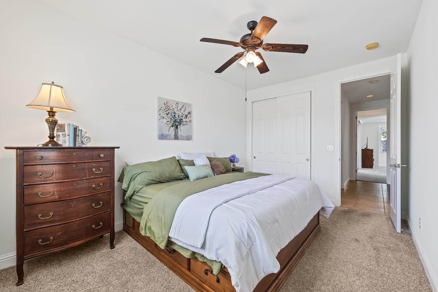 3863 Serena Ave, Clovis, CA 93619