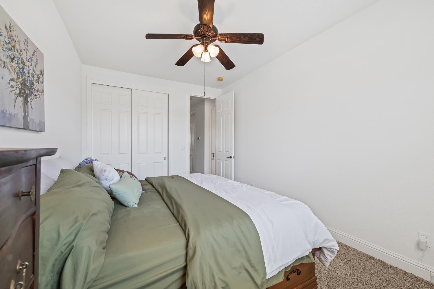 3863 Serena Ave, Clovis, CA 93619
