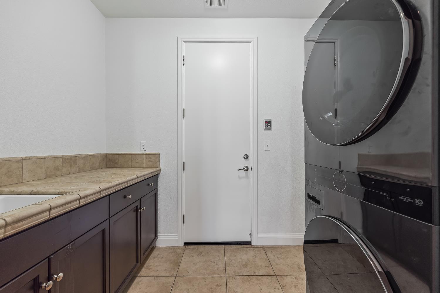 3863 Serena Ave, Clovis, CA 93619