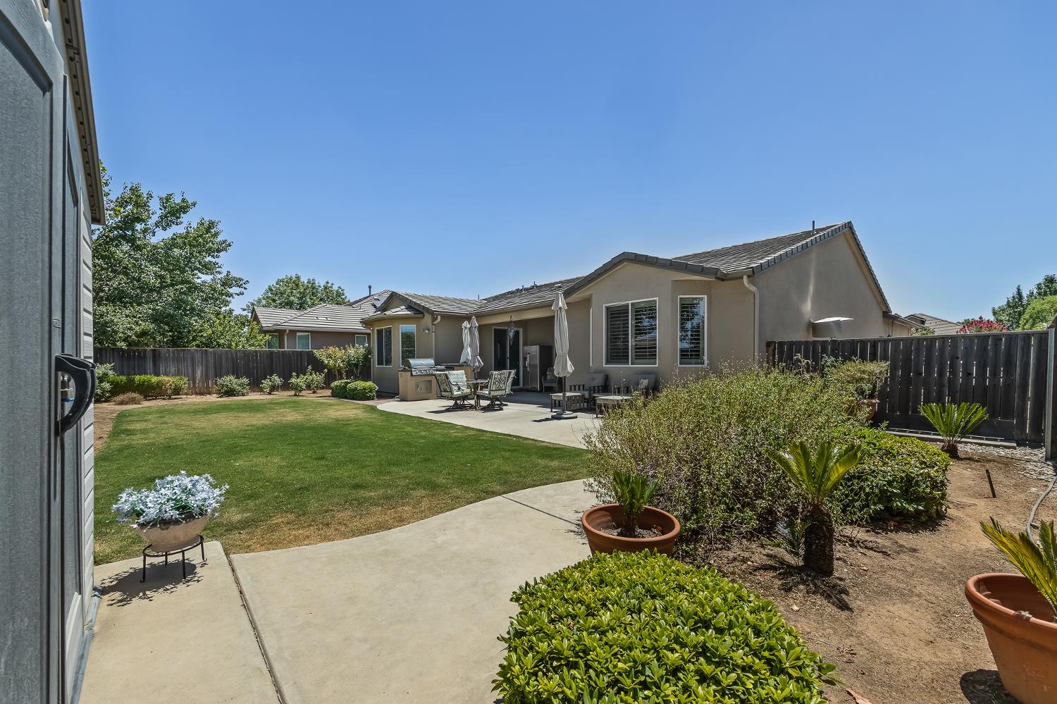 3863 Serena Ave, Clovis, CA 93619