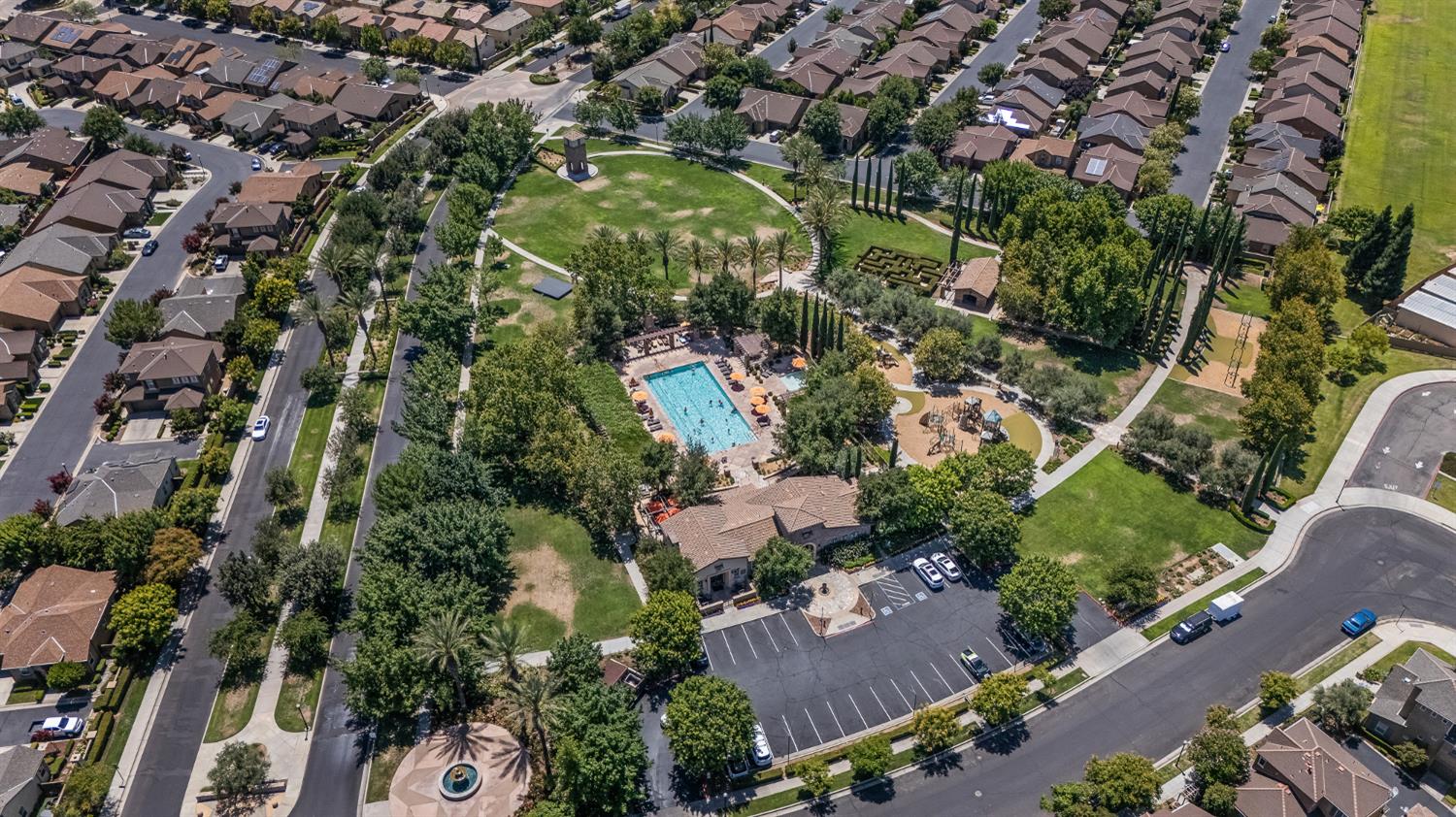 3863 Serena Ave, Clovis, CA 93619