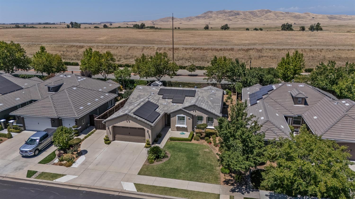 3863 Serena Ave, Clovis, CA 93619