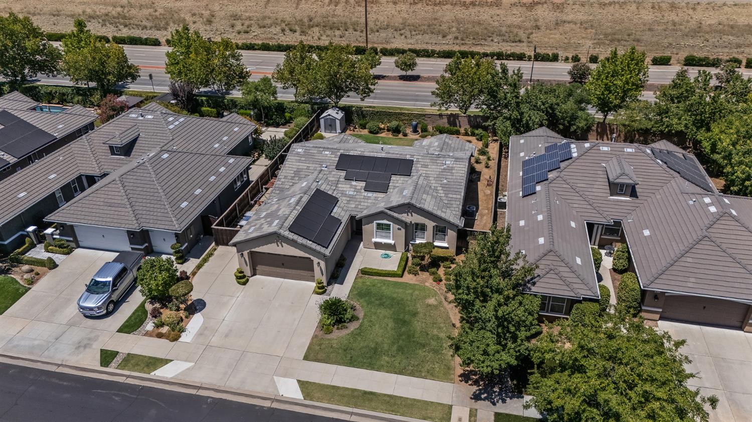 3863 Serena Ave, Clovis, CA 93619