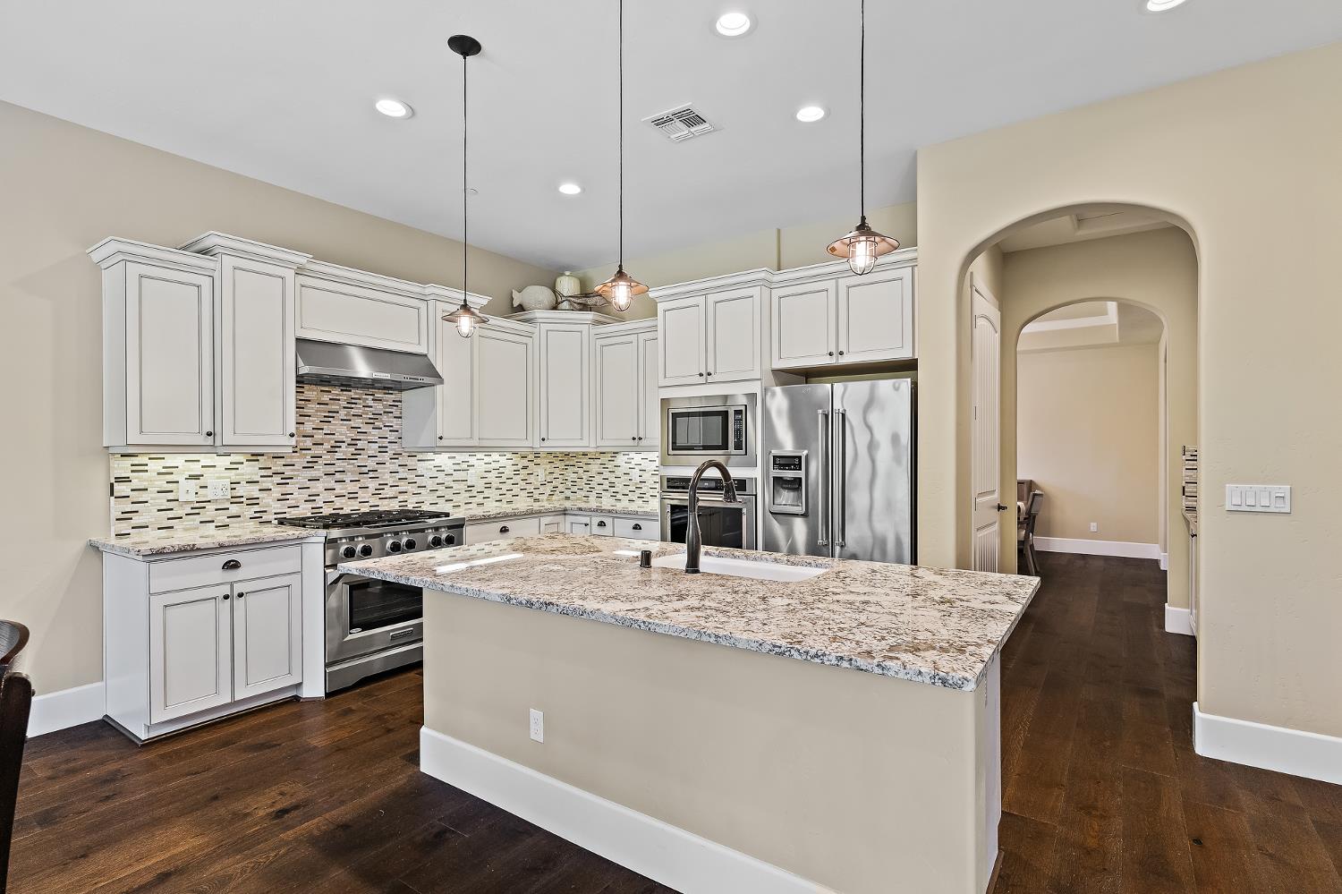 3225 Lexington, Clovis, CA 93619