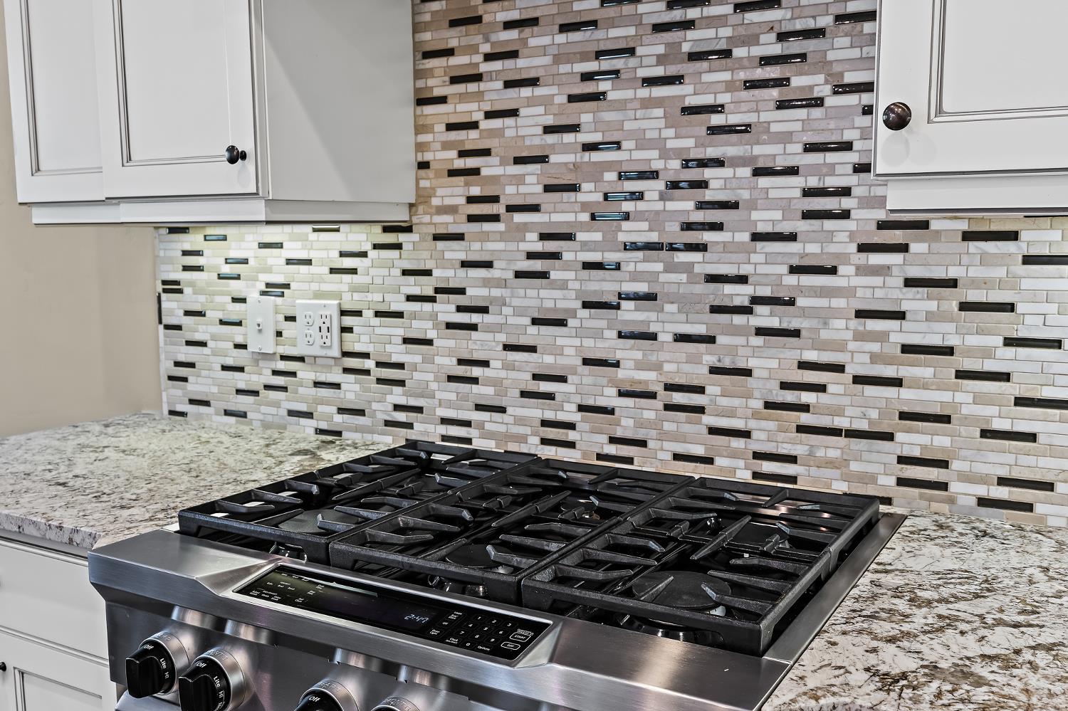3225 Lexington, Clovis, CA 93619