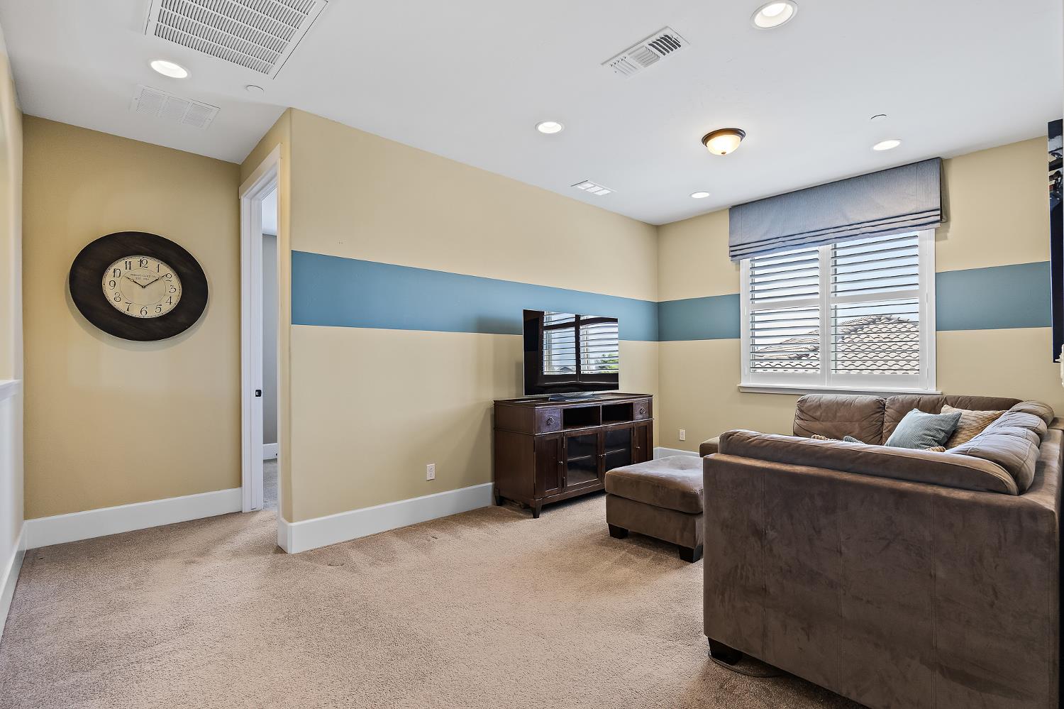 3225 Lexington, Clovis, CA 93619