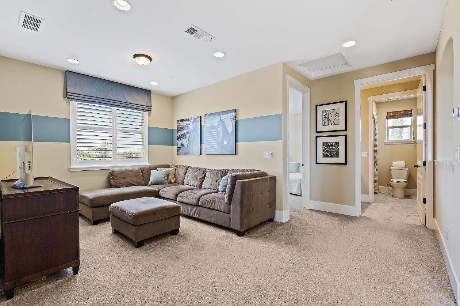 3225 Lexington, Clovis, CA 93619
