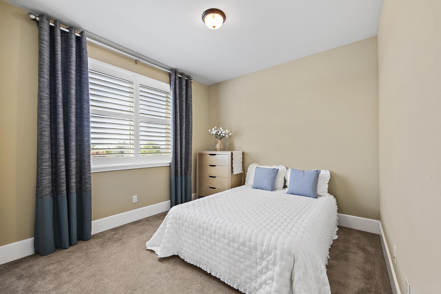 3225 Lexington, Clovis, CA 93619