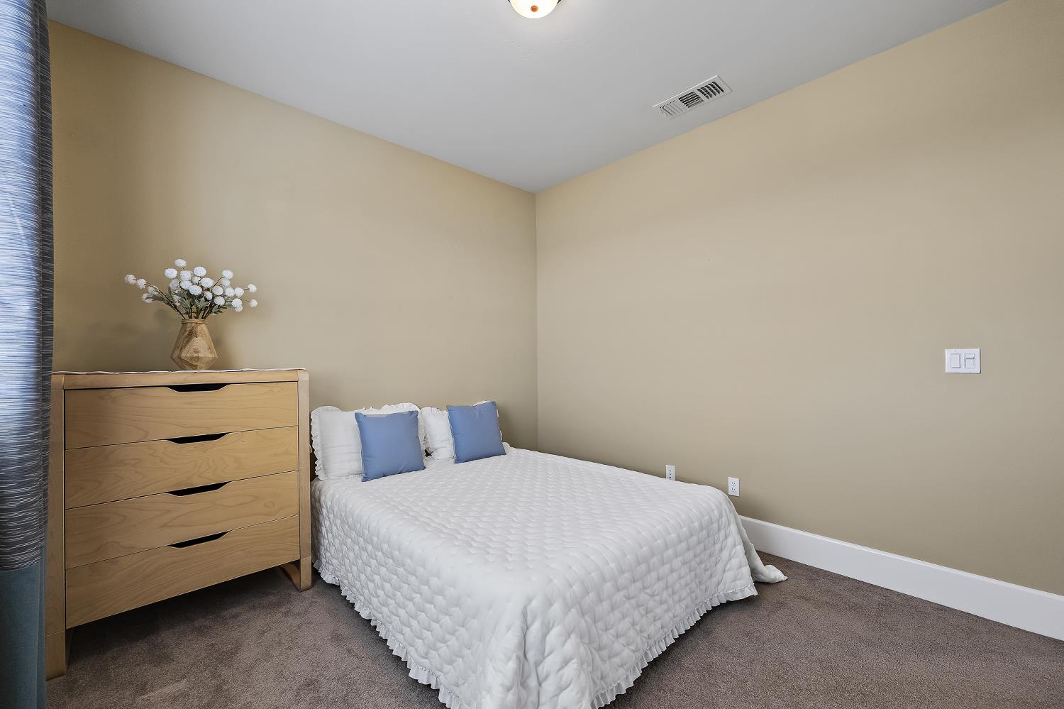 3225 Lexington, Clovis, CA 93619