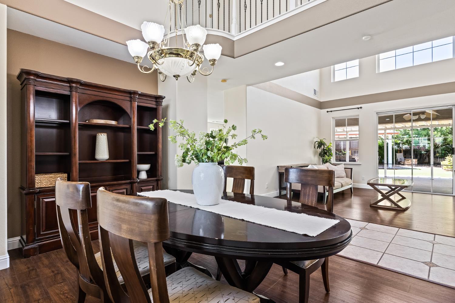 1876 N Jasmine, Clovis, CA 93619