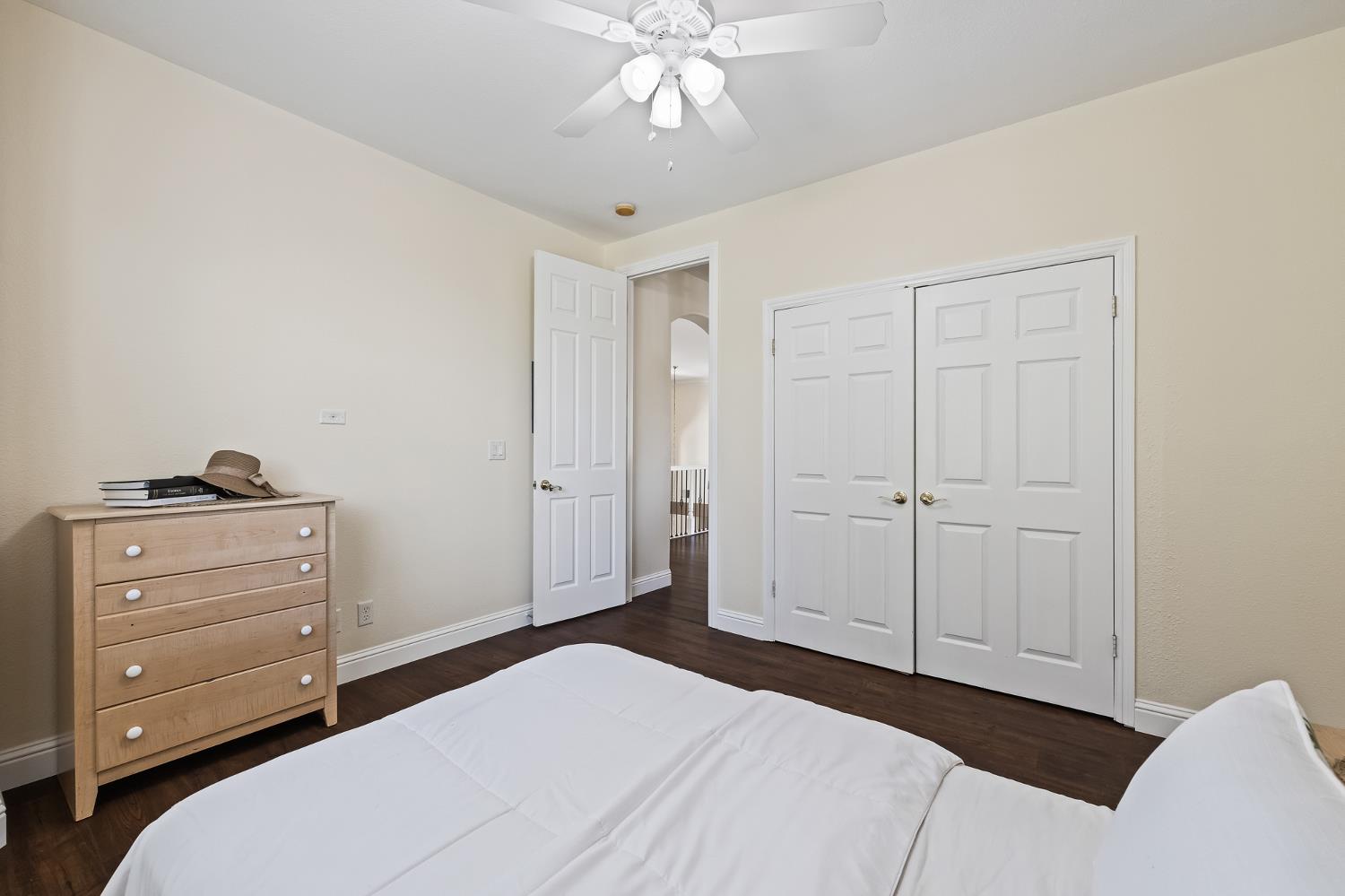 1876 N Jasmine, Clovis, CA 93619