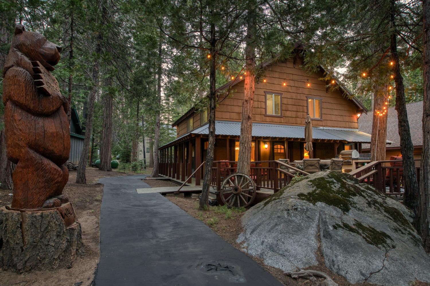 41800 Dogwood Rd, Shaver Lake, CA 93664