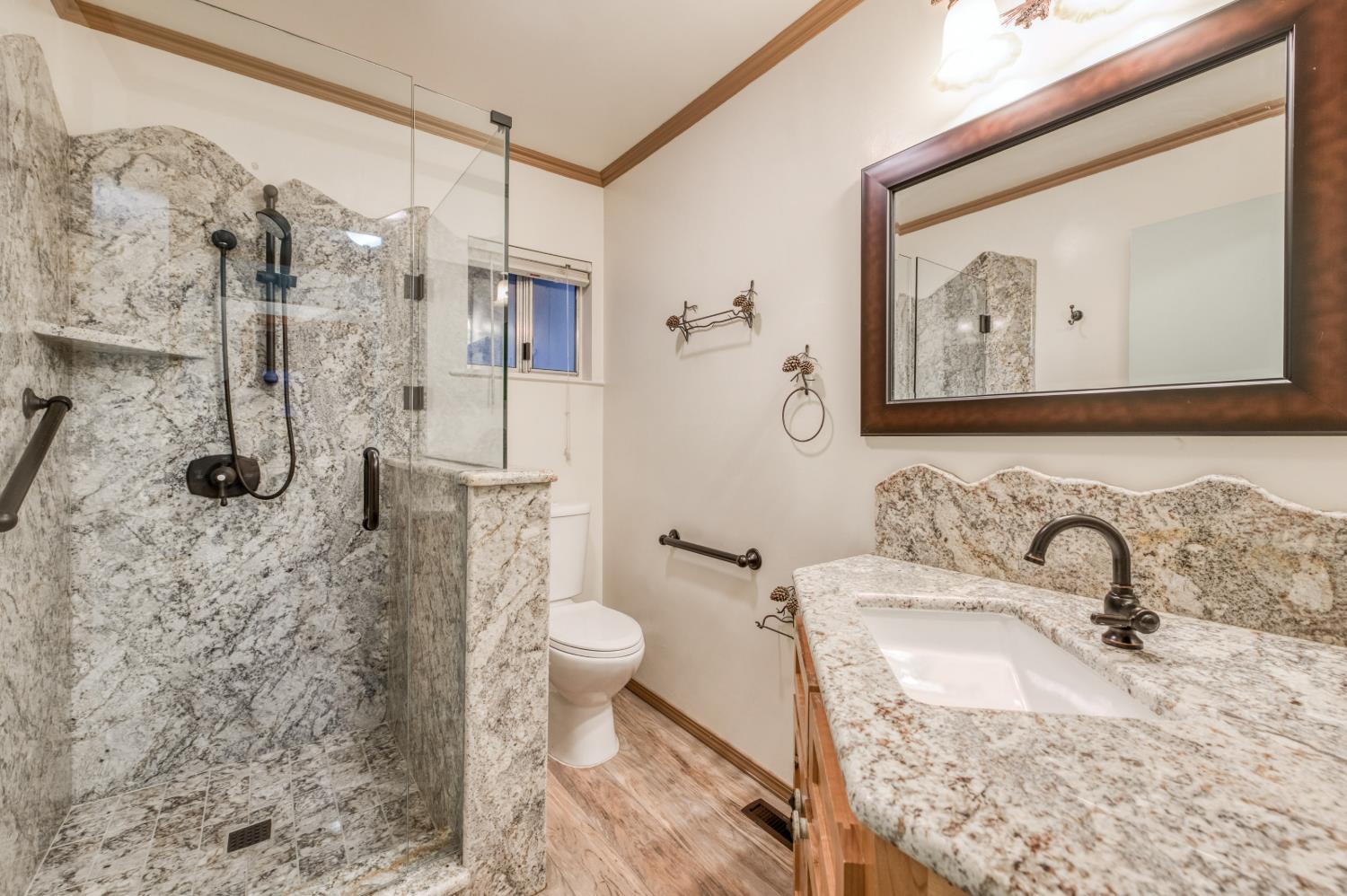 41800 Dogwood Rd, Shaver Lake, CA 93664
