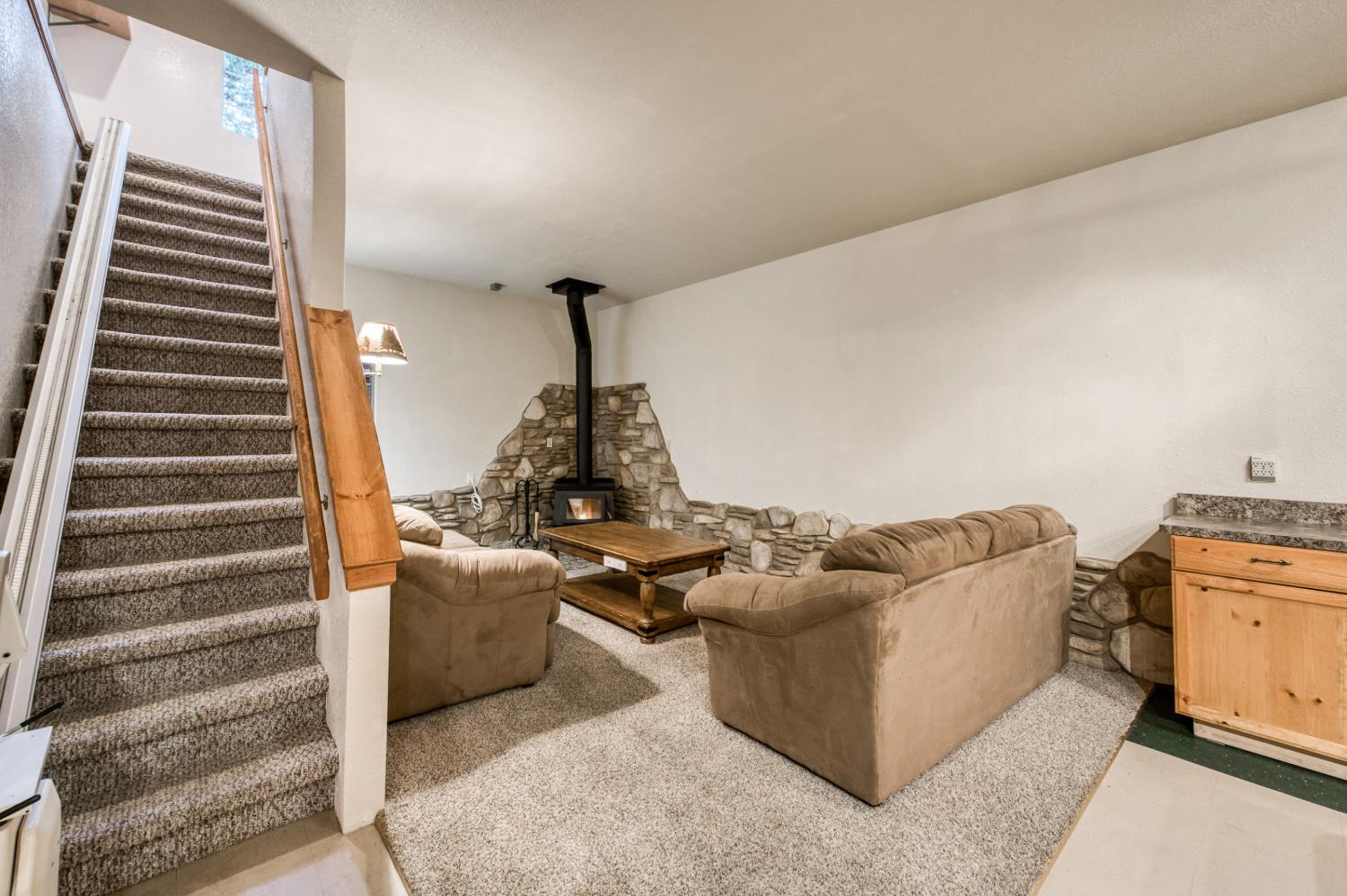 41800 Dogwood Rd, Shaver Lake, CA 93664