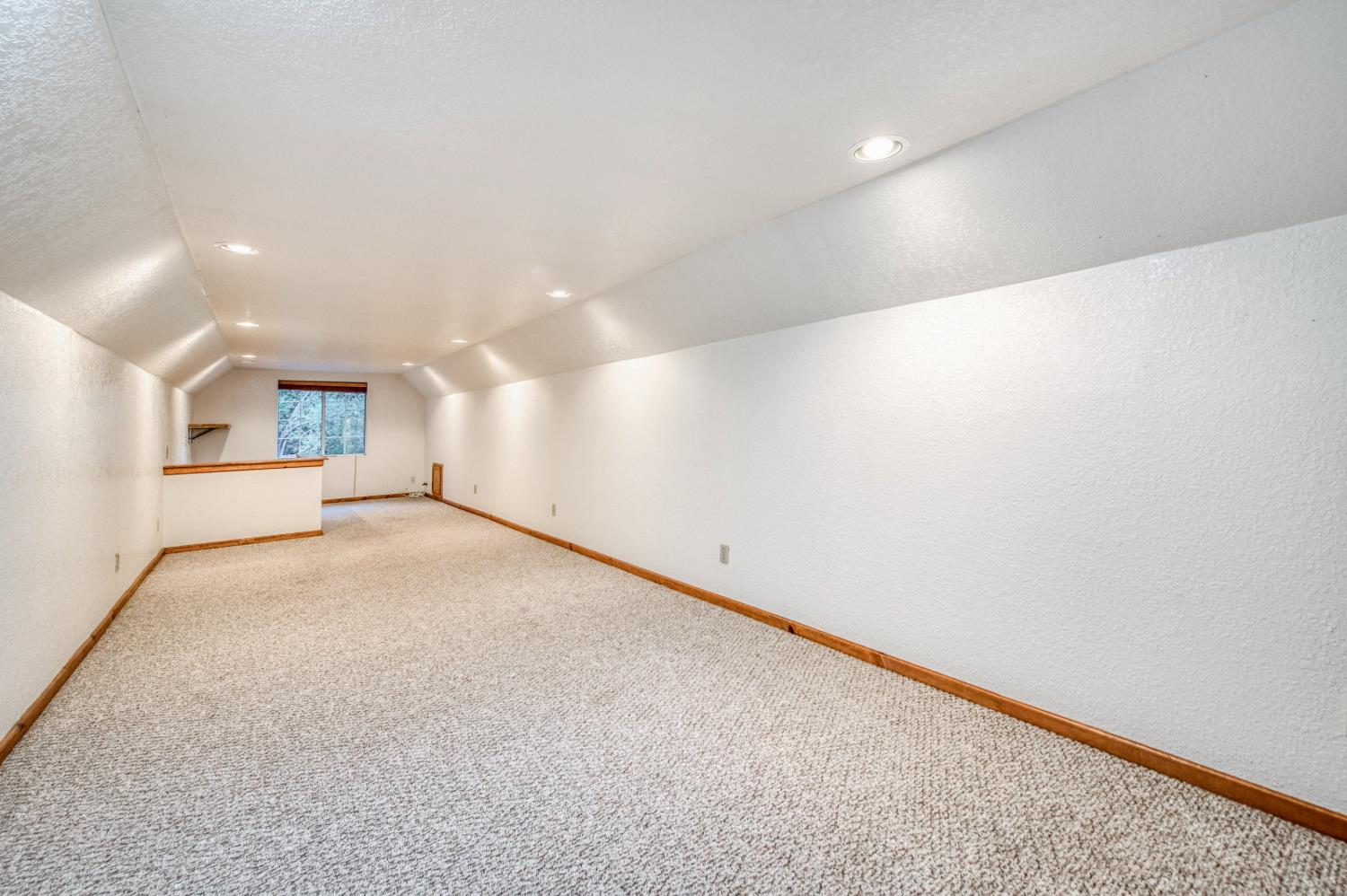 41800 Dogwood Rd, Shaver Lake, CA 93664