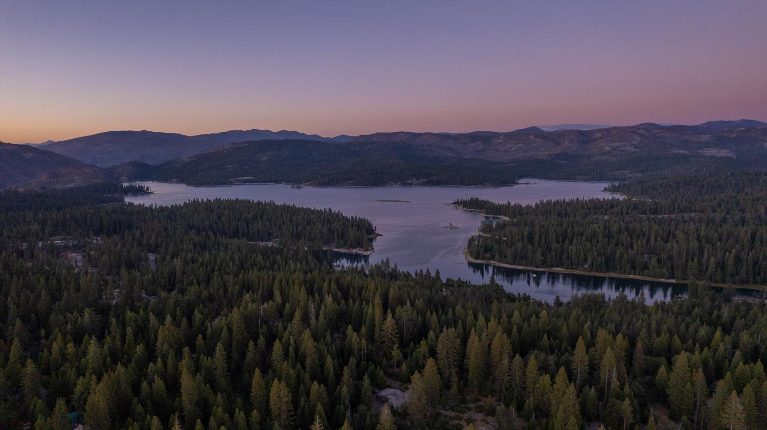 41800 Dogwood Rd, Shaver Lake, CA 93664