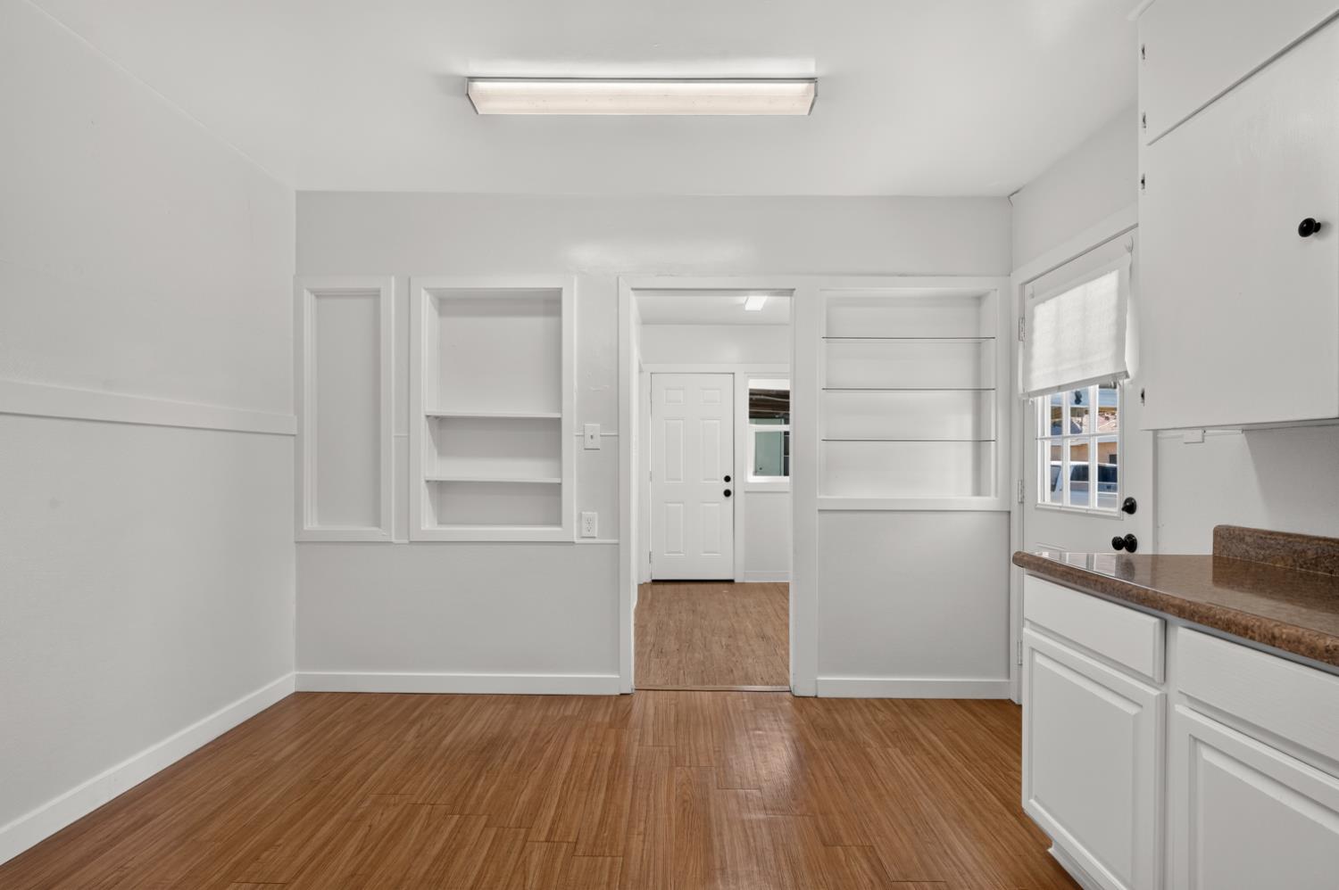 610 P St, Sanger, CA 93657