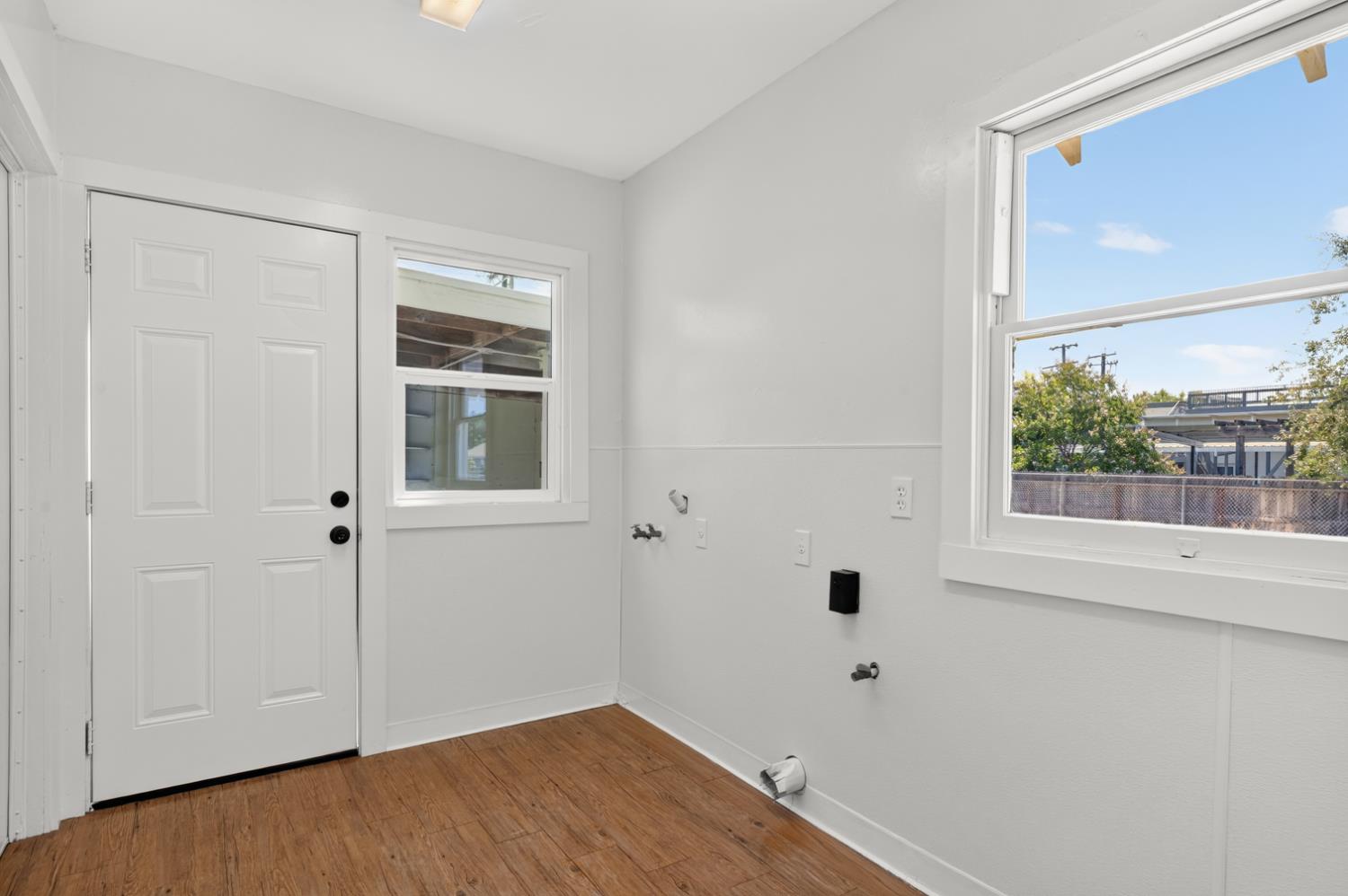 610 P St, Sanger, CA 93657