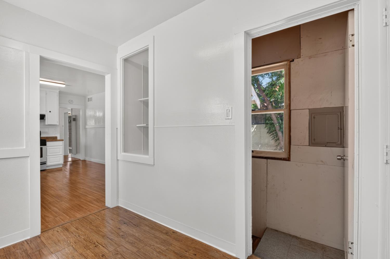 610 P St, Sanger, CA 93657