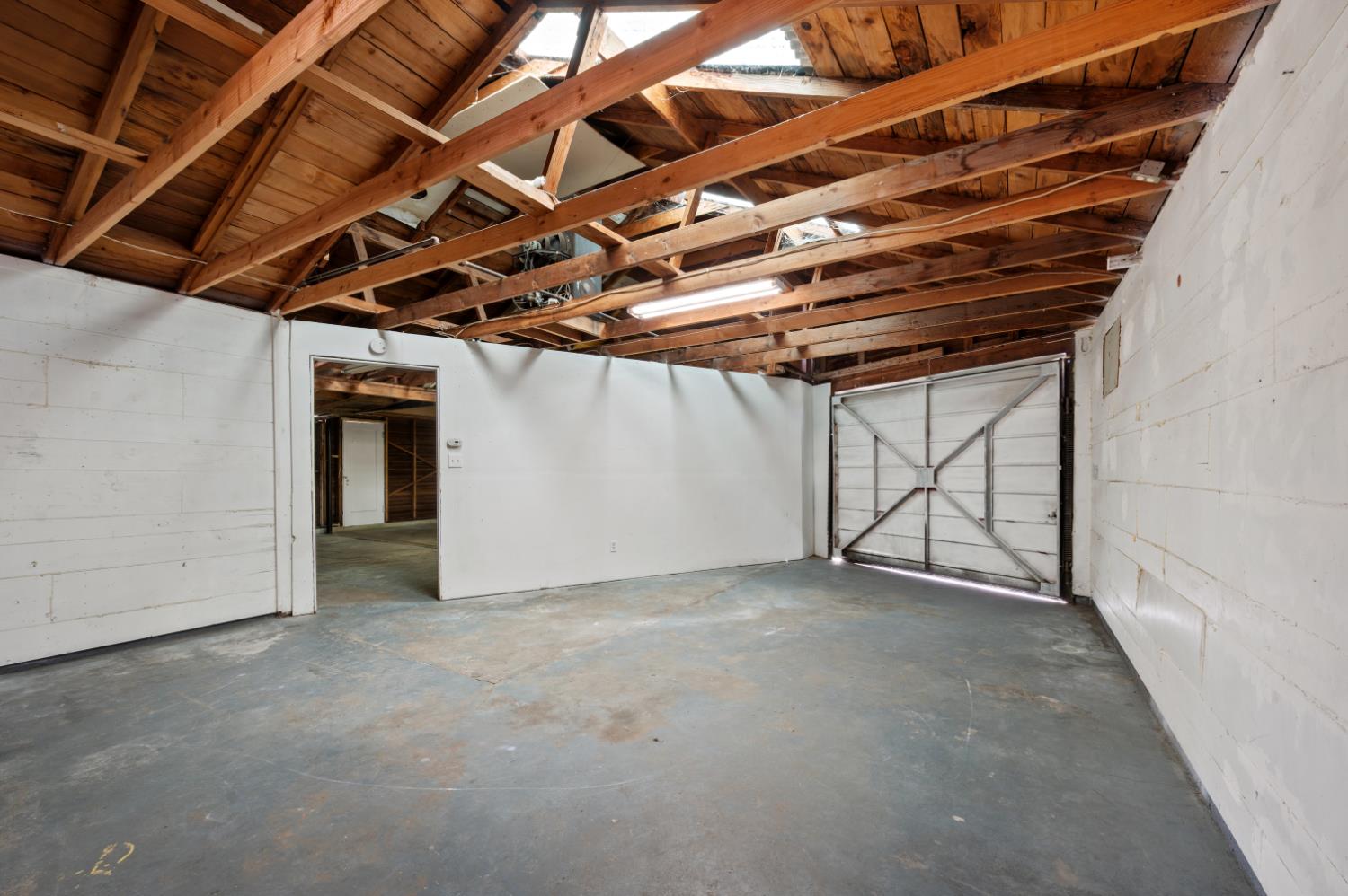 610 P St, Sanger, CA 93657