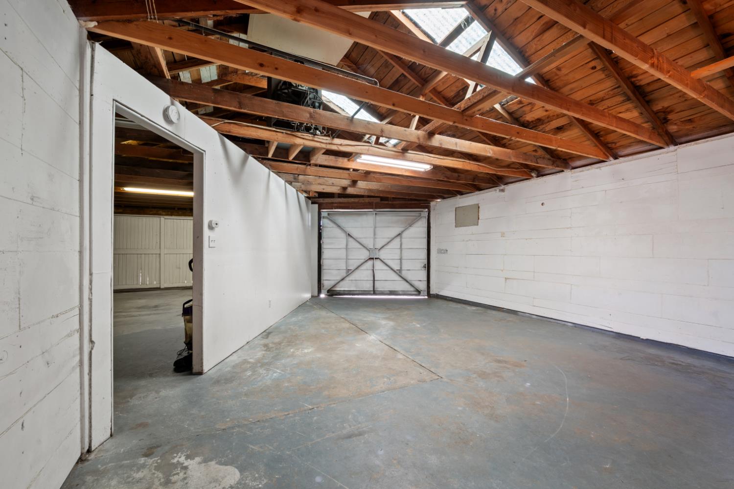 610 P St, Sanger, CA 93657