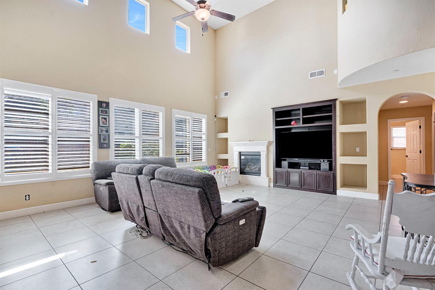 3450 N Jason Ave, Fresno, CA 93737