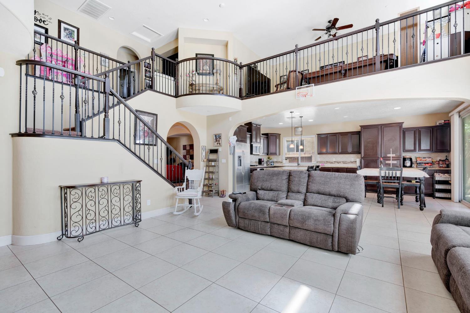 3450 N Jason Ave, Fresno, CA 93737
