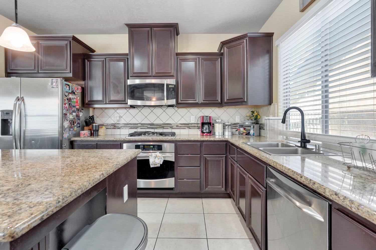 3450 N Jason Ave, Fresno, CA 93737