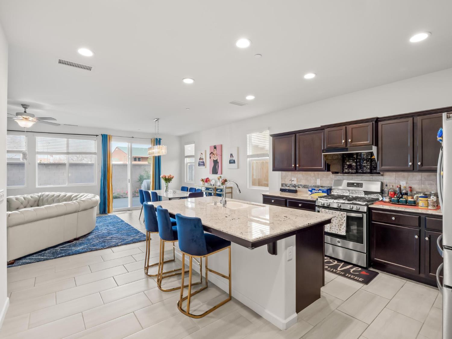 3047 Austin Ln, Clovis, CA 93619