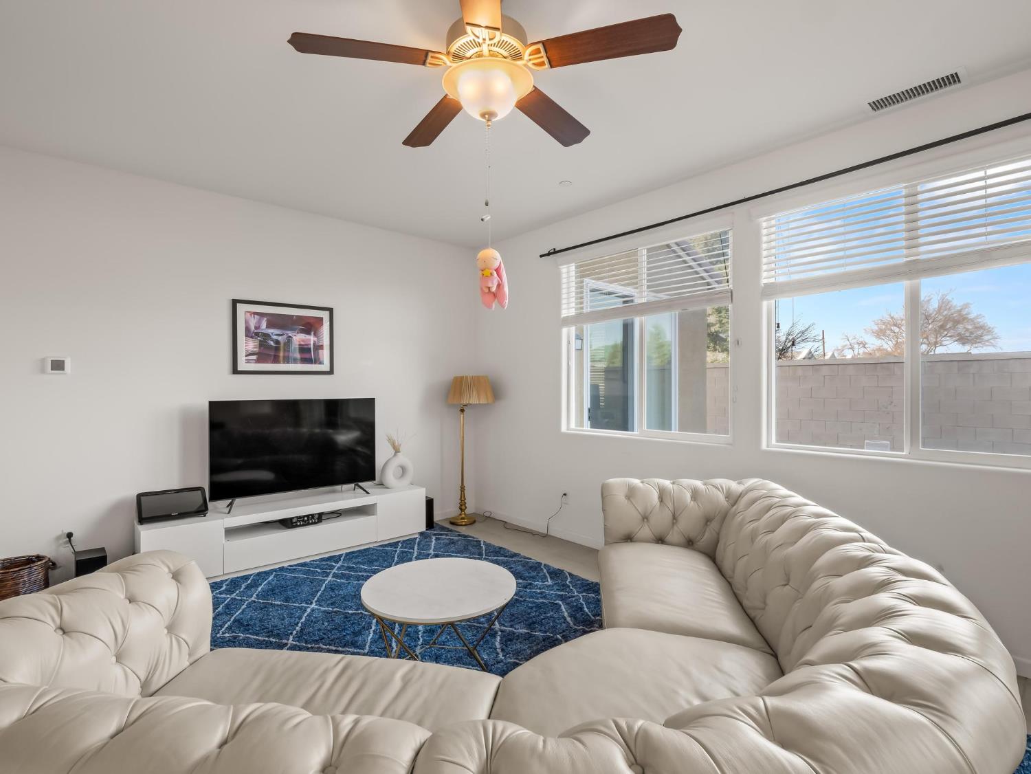3047 Austin Ln, Clovis, CA 93619