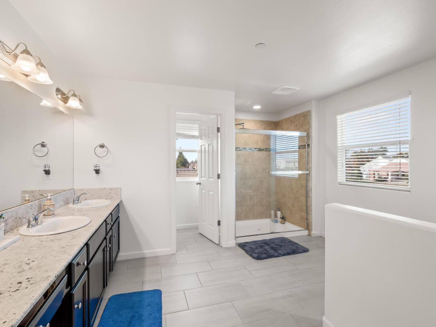 3047 Austin Ln, Clovis, CA 93619