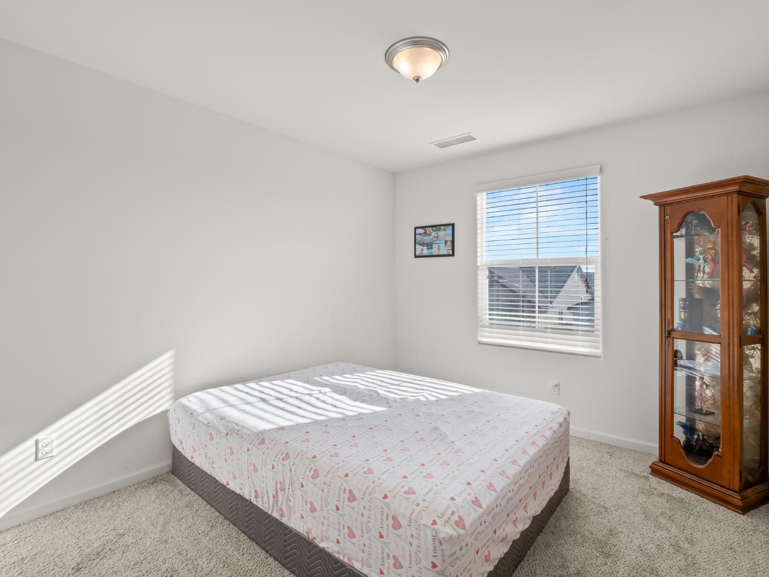 3047 Austin Ln, Clovis, CA 93619