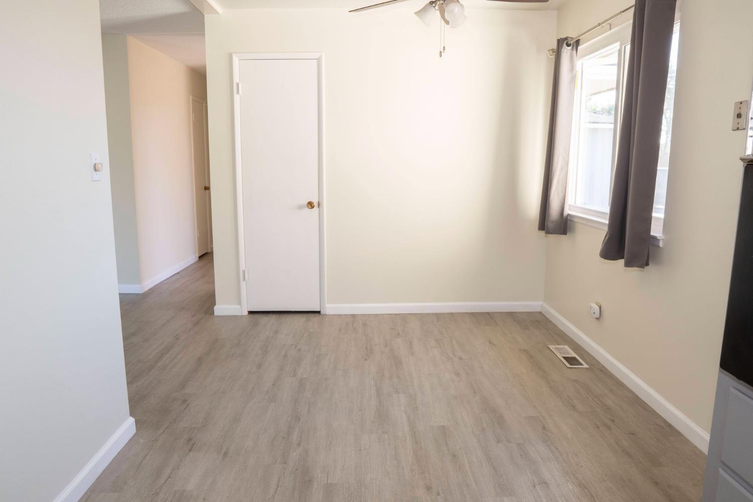 663 E Sample Ave, Fresno, CA 93710