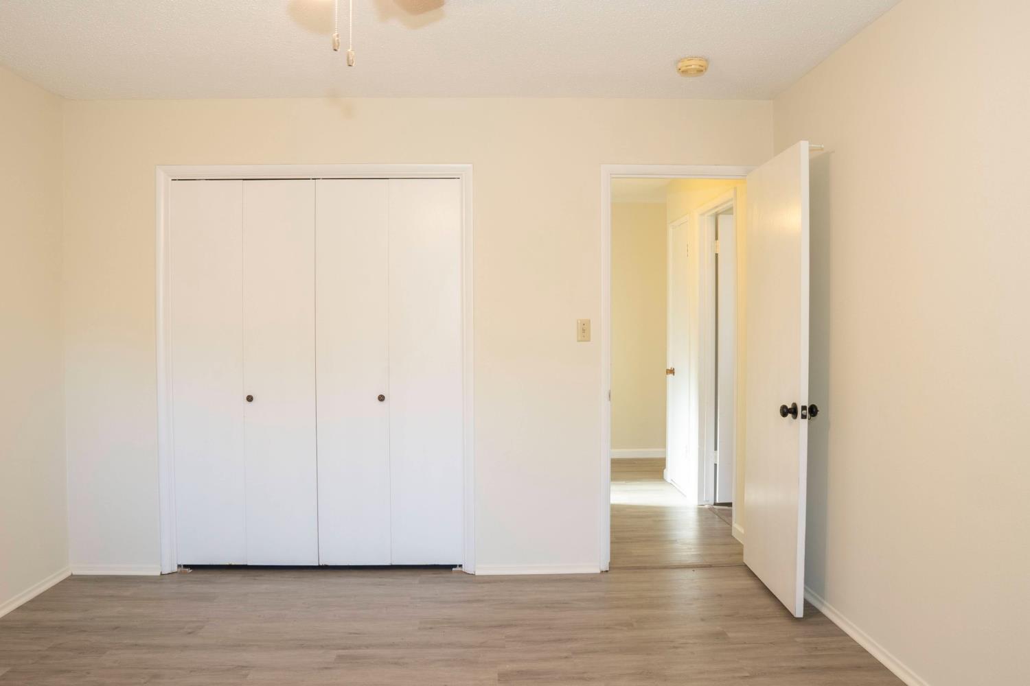 663 E Sample Ave, Fresno, CA 93710