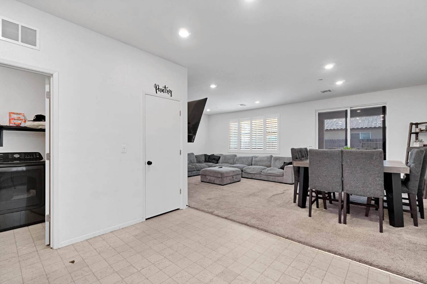 3586 White Sands Dr, Madera, CA 93637