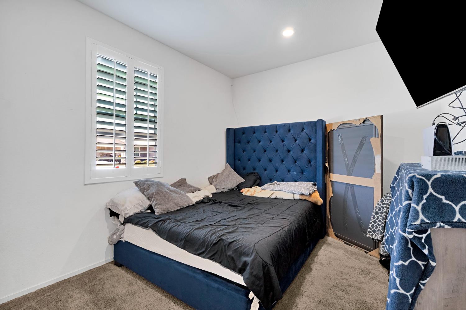 3586 White Sands Dr, Madera, CA 93637