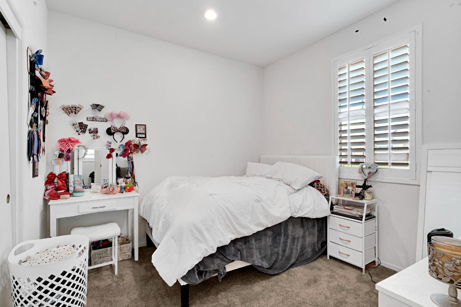 3586 White Sands Dr, Madera, CA 93637