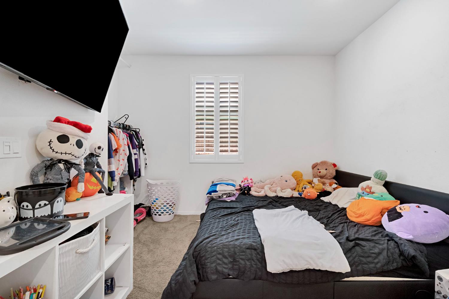 3586 White Sands Dr, Madera, CA 93637