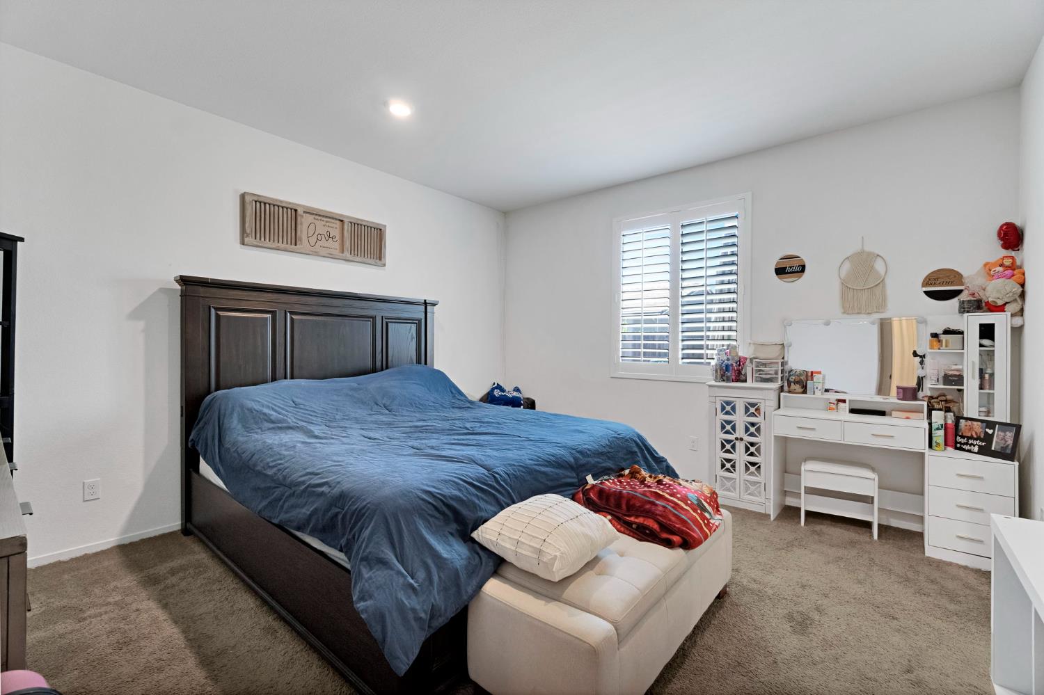 3586 White Sands Dr, Madera, CA 93637