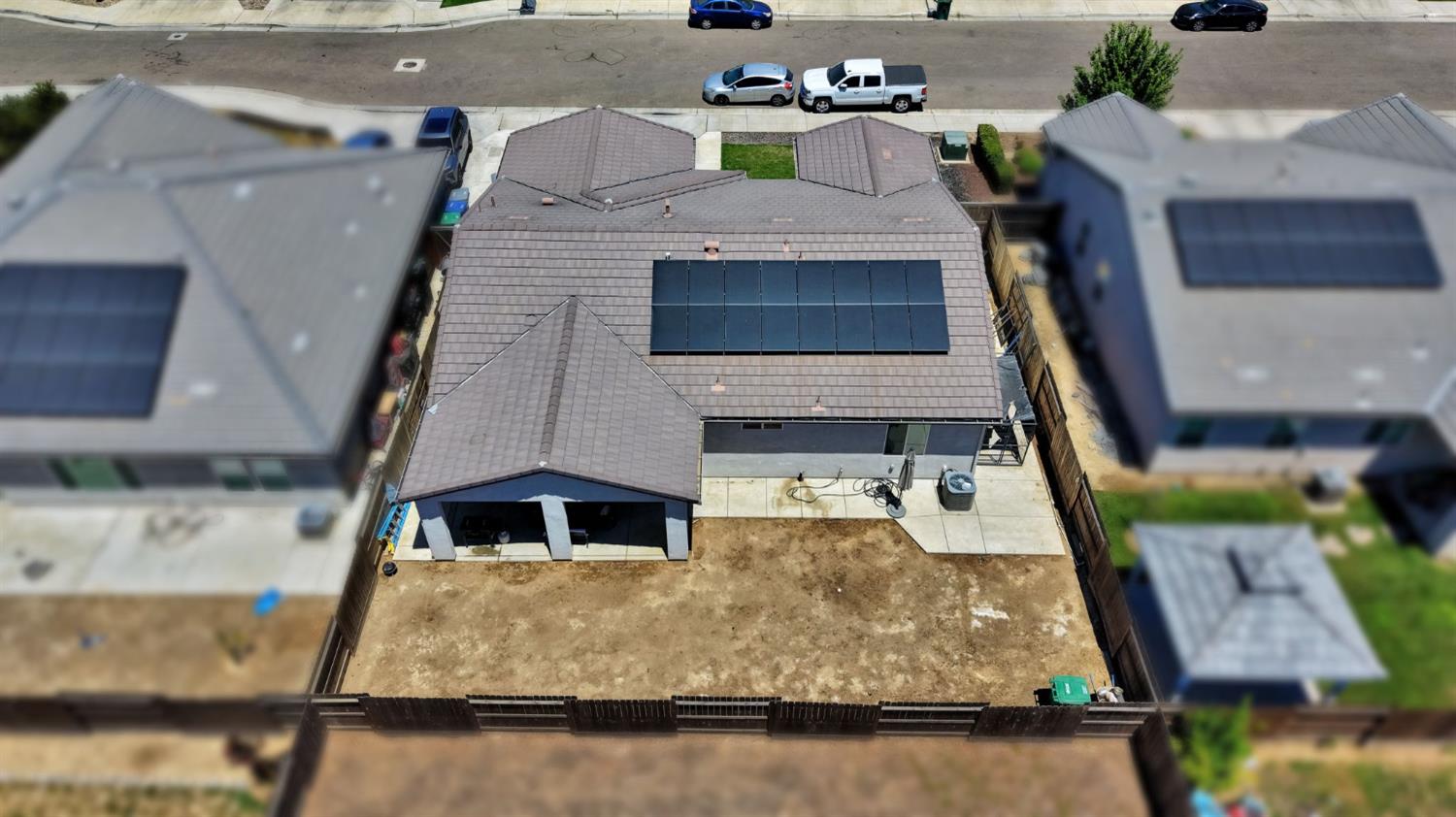 3586 White Sands Dr, Madera, CA 93637