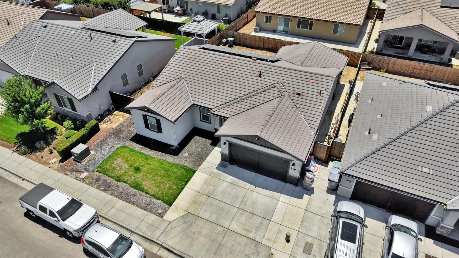 3586 White Sands Dr, Madera, CA 93637