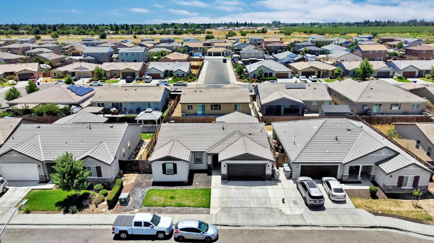 3586 White Sands Dr, Madera, CA 93637