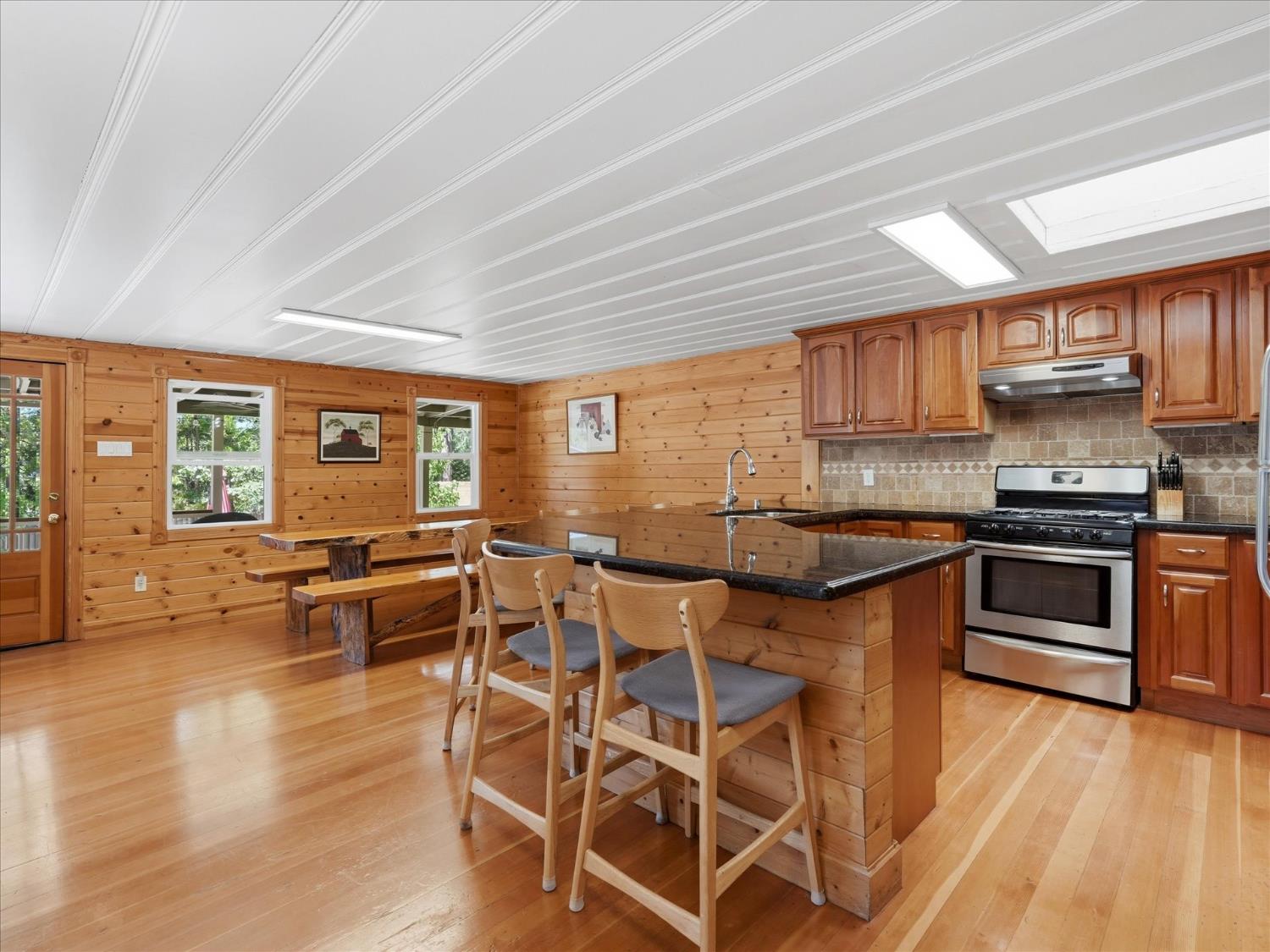 39570 Saunders, Bass Lake, CA 93604