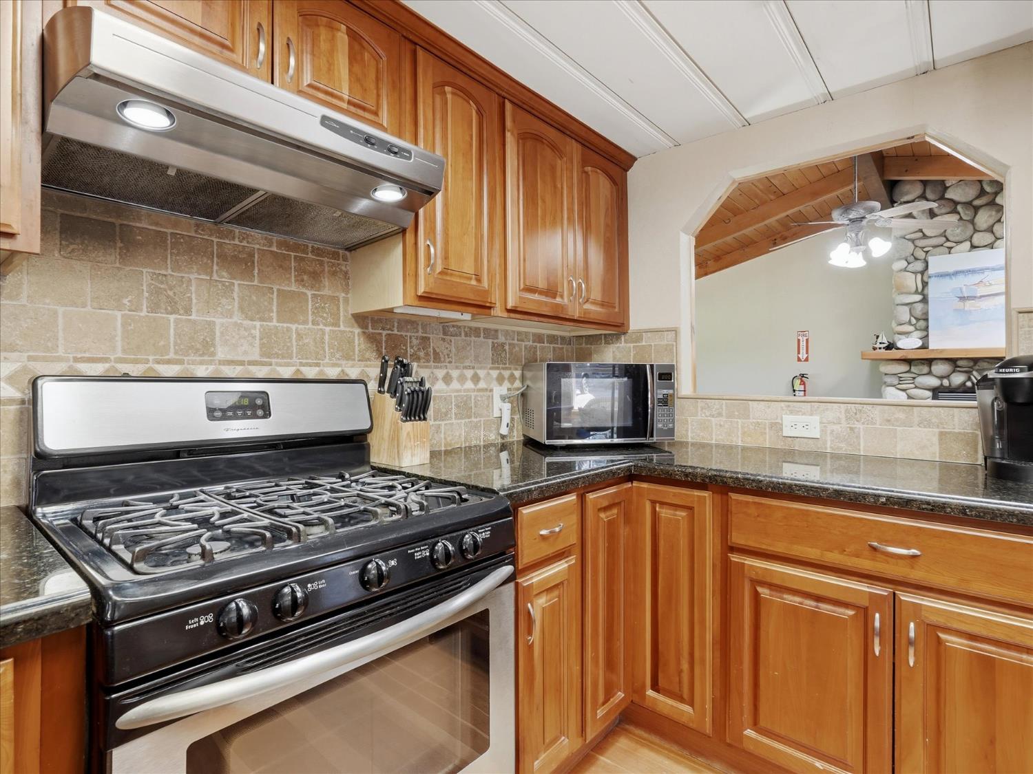 39570 Saunders, Bass Lake, CA 93604